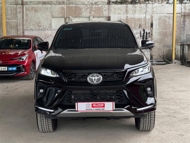 TOYOTA FORTUNER LEGENDER 2.4AT 2024