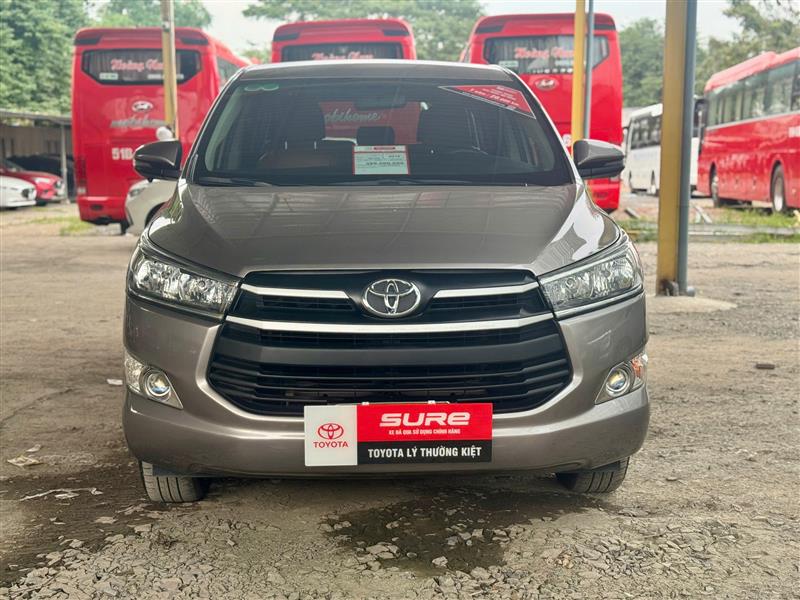 TOYOTA INNOVA 2.0E 2018